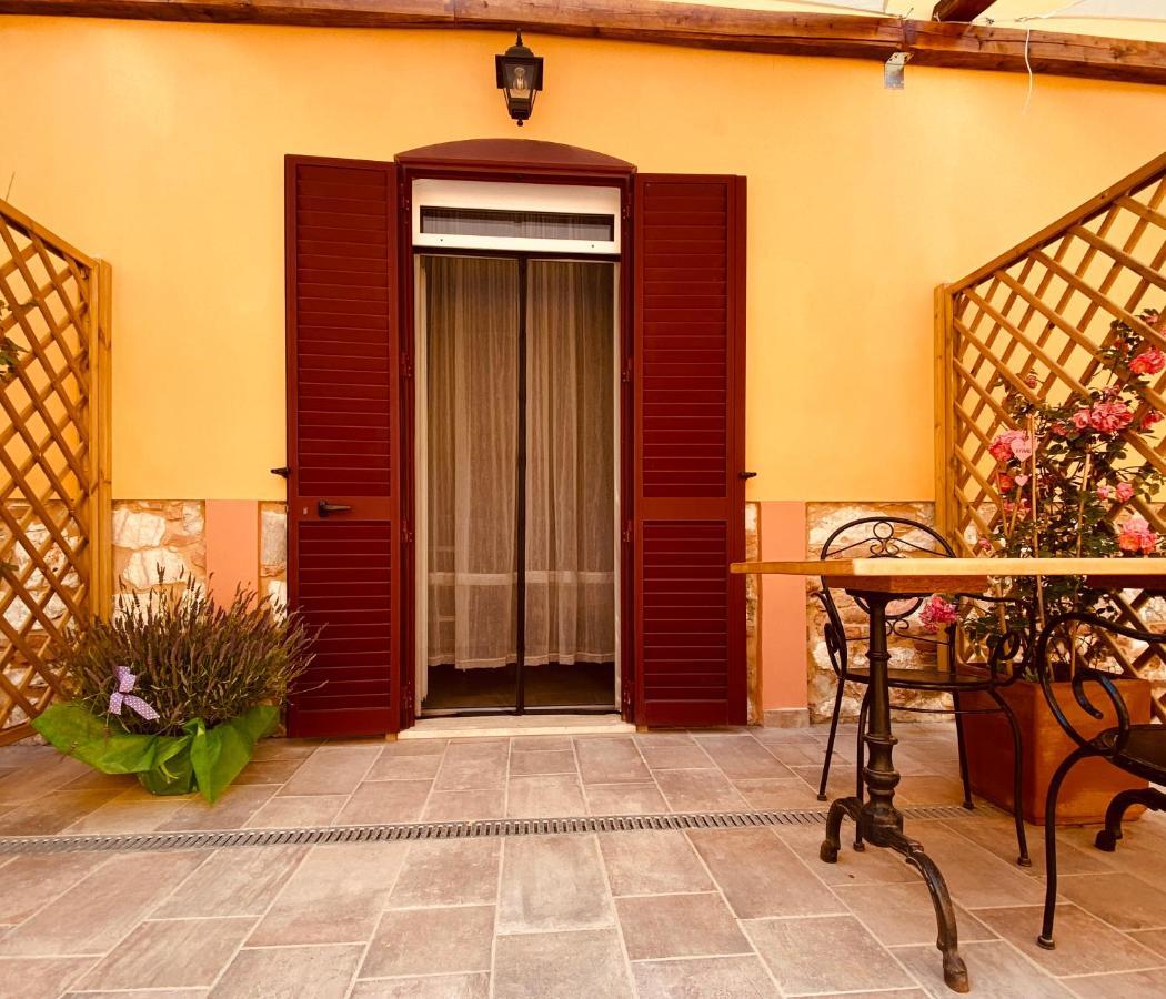 B&B La Fucinaia Pet Friendly Adults Only Campiglia Marittima Kültér fotó